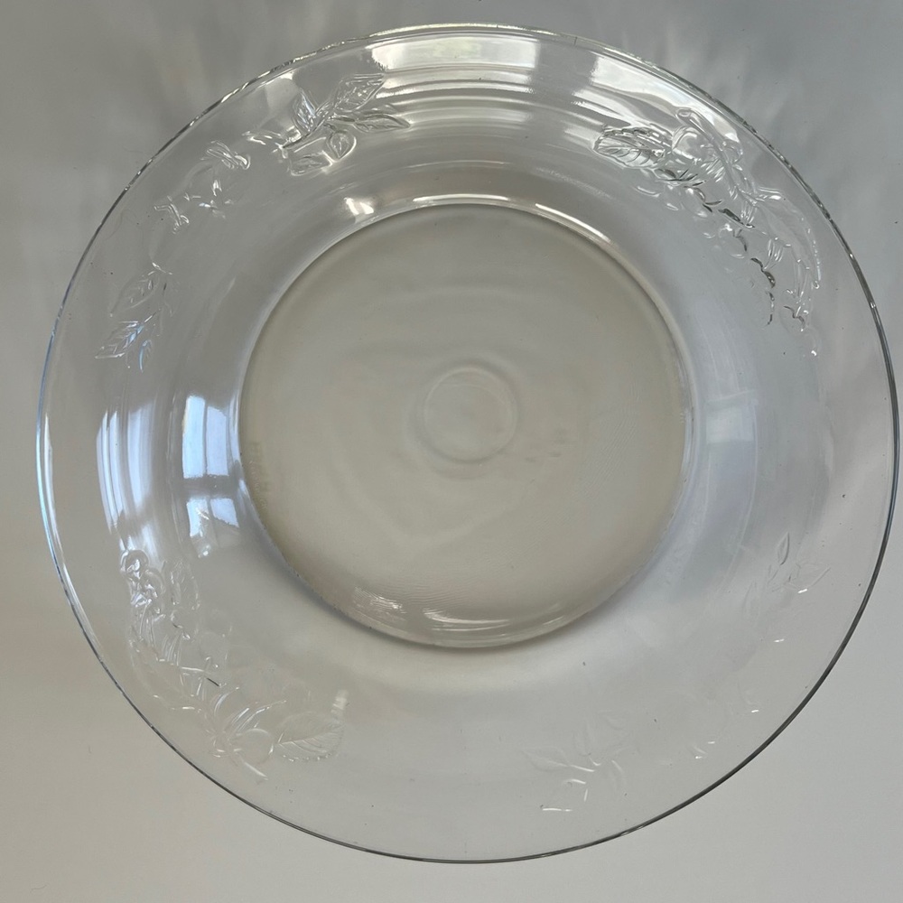 Glass Pie Dish with Fruit